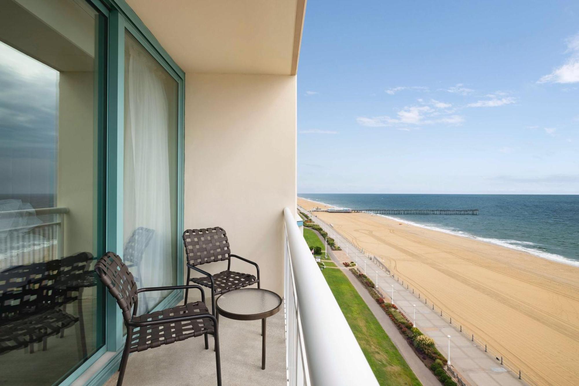 Queen Room Two Queen Beds Bath Tub Ocean View Floors 3-5,1547936938:JPEG